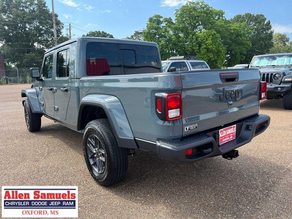 new 2025 Jeep Gladiator car, priced at $47,991