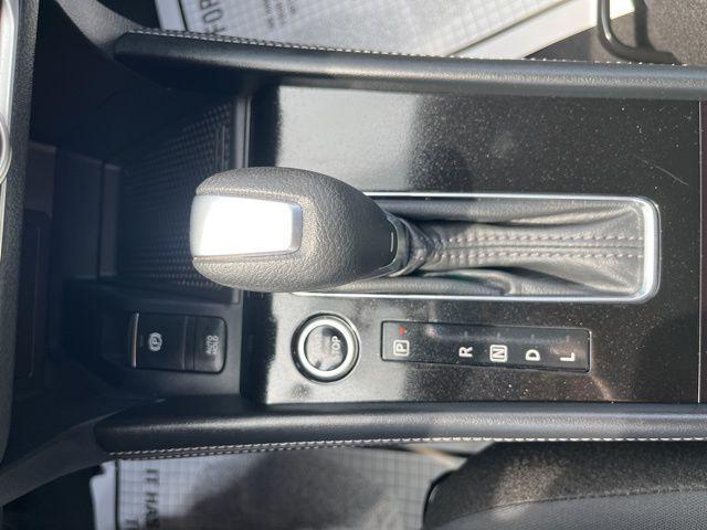 2023 Gun Metallic Nissan Kicks