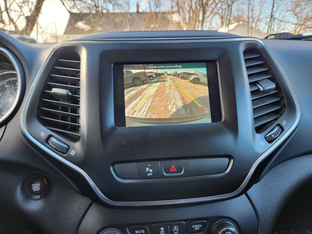 used 2020 Jeep Cherokee car