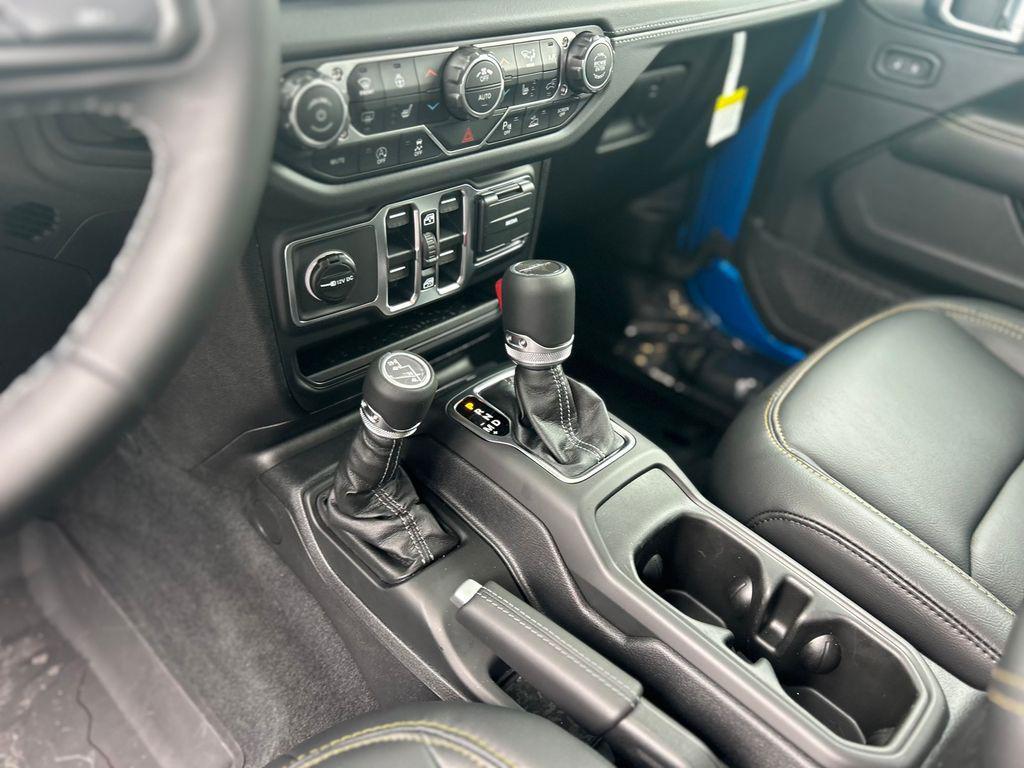 new 2026 Jeep Gladiator car, priced at $51,000