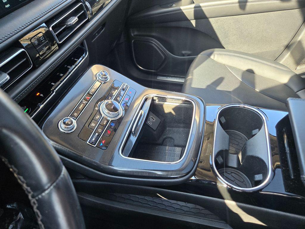 used 2023 Lincoln Nautilus car, priced at $33,500