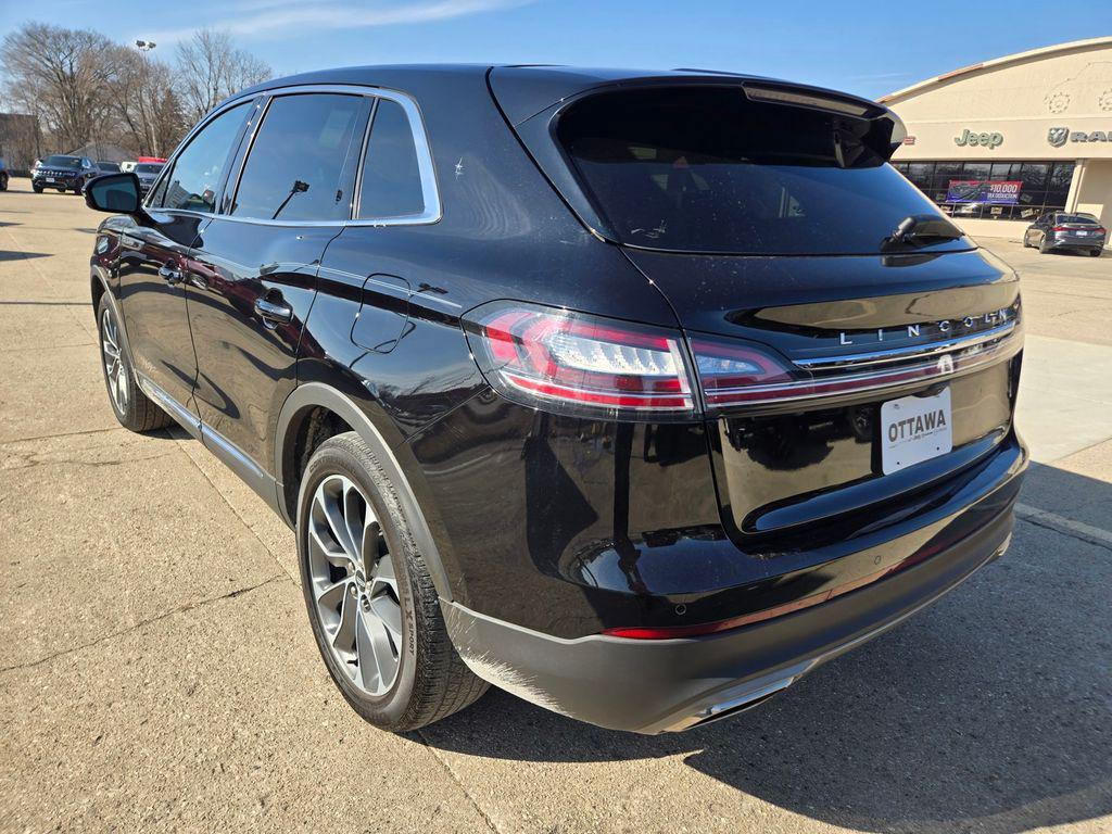 used 2023 Lincoln Nautilus car, priced at $33,500
