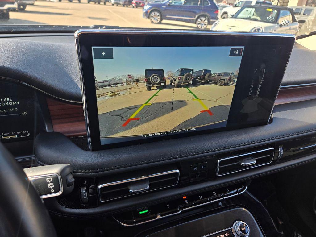 used 2023 Lincoln Nautilus car, priced at $33,500