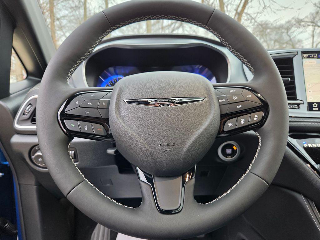 new 2026 Chrysler Pacifica car, priced at $53,437