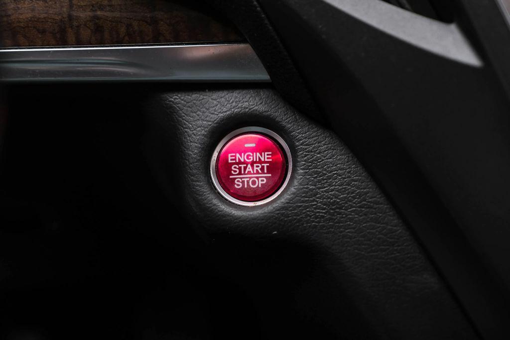 used 2019 Acura MDX car, priced at $18,888