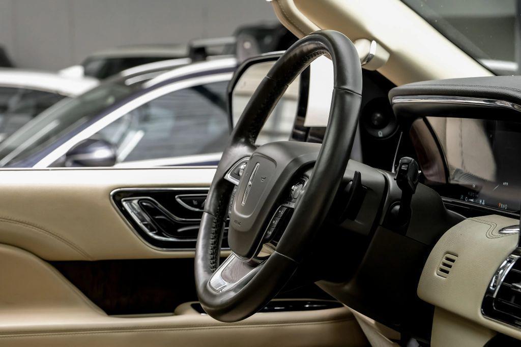 used 2021 Lincoln Navigator car, priced at $34,555