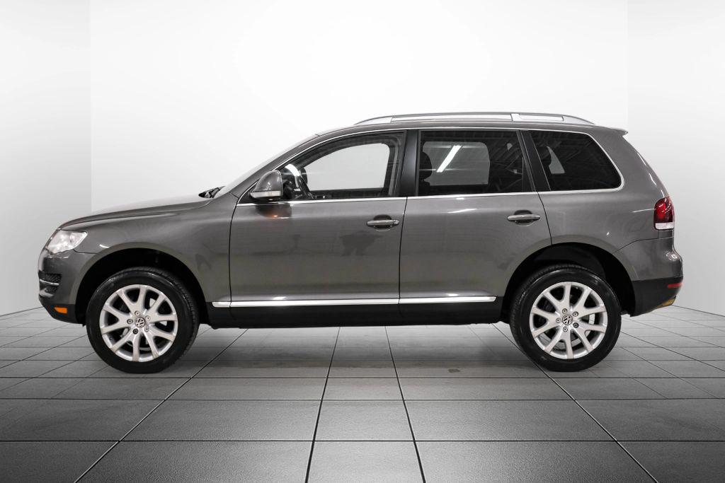 used 2010 Volkswagen Touareg car, priced at $9,780