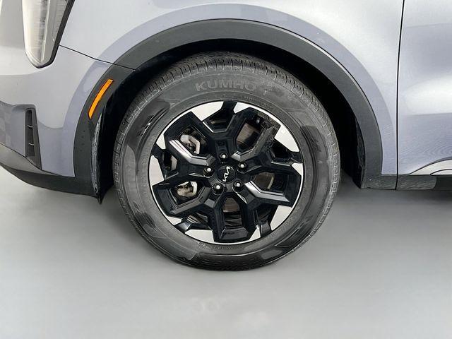 used 2024 Kia Sorento car, priced at $27,975