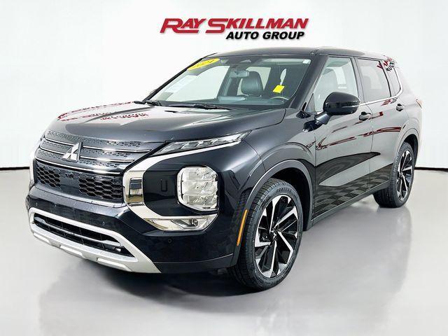 used 2024 Mitsubishi Outlander car, priced at $25,975
