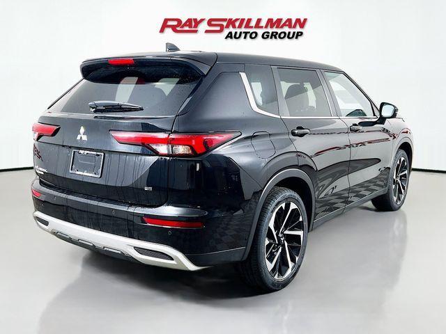 used 2024 Mitsubishi Outlander car, priced at $25,975