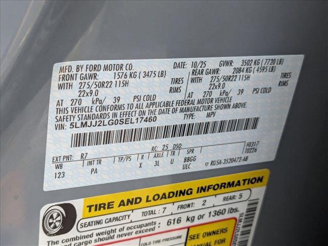 new 2025 Lincoln Navigator car, priced at $100,270