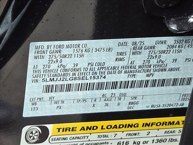 new 2025 Lincoln Navigator car, priced at $97,973