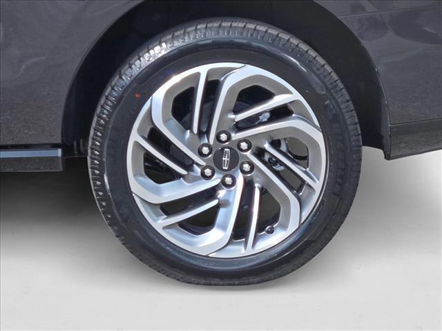 new 2025 Lincoln Navigator car, priced at $97,973