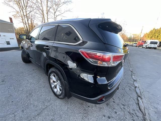 used 2015 Toyota Highlander car, priced at $18,187