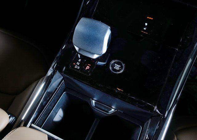 new 2026 Land Rover Range Rover Sport car, priced at $94,070