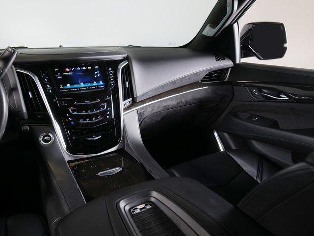 used 2019 Cadillac Escalade ESV car, priced at $34,159