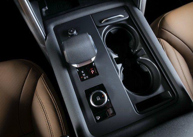 new 2026 Land Rover Discovery car, priced at $75,216