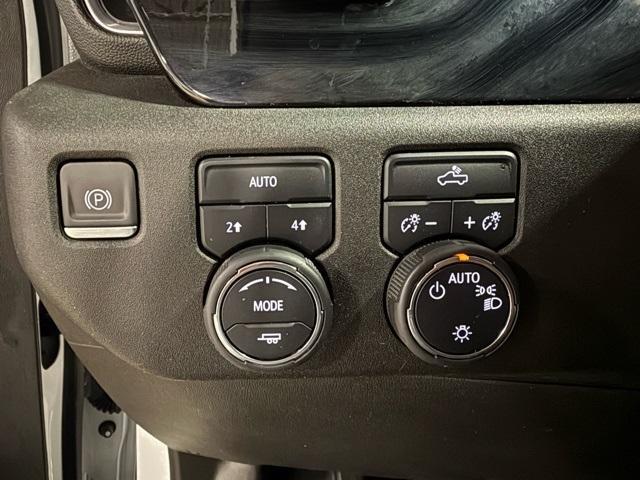 used 2022 Chevrolet Silverado 1500 car, priced at $33,595