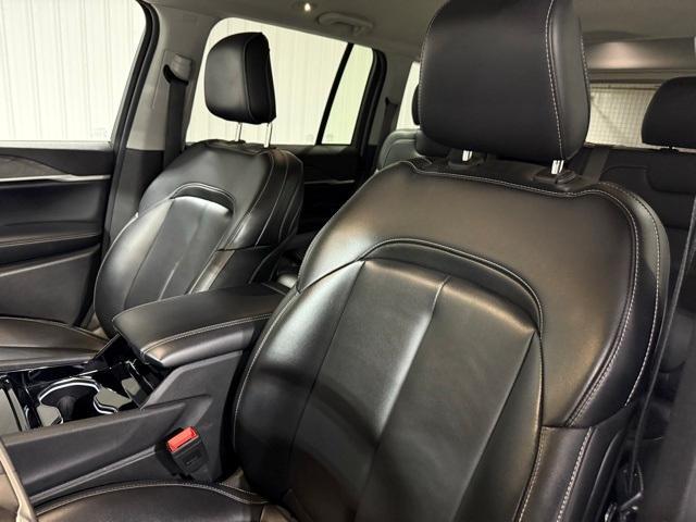 used 2023 Jeep Grand Cherokee car, priced at $27,395