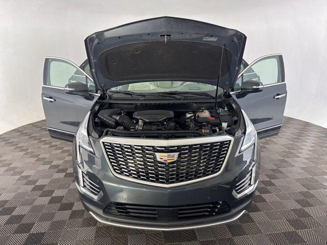 used 2021 Cadillac XT5 car, priced at $24,487