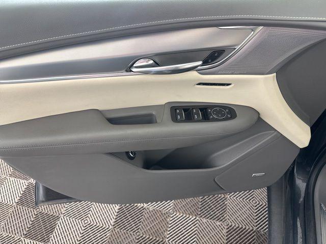 used 2021 Cadillac XT5 car, priced at $24,487