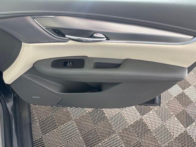 used 2021 Cadillac XT5 car, priced at $24,487