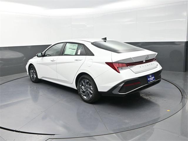 new 2025 Hyundai ELANTRA HEV car, priced at $21,651