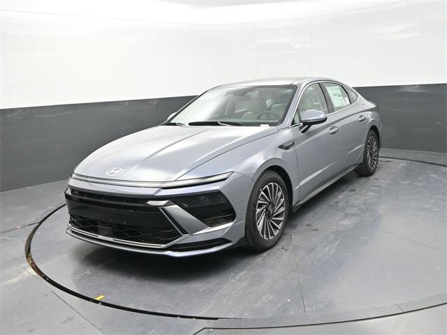 new 2026 Hyundai Sonata Hybrid car, priced at $32,580