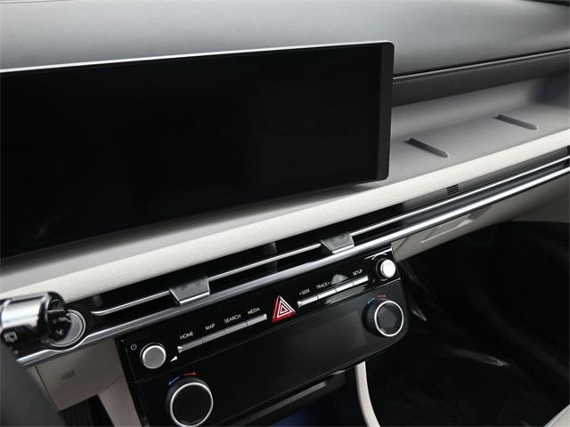 new 2026 Hyundai TUCSON Hybrid car, priced at $43,118