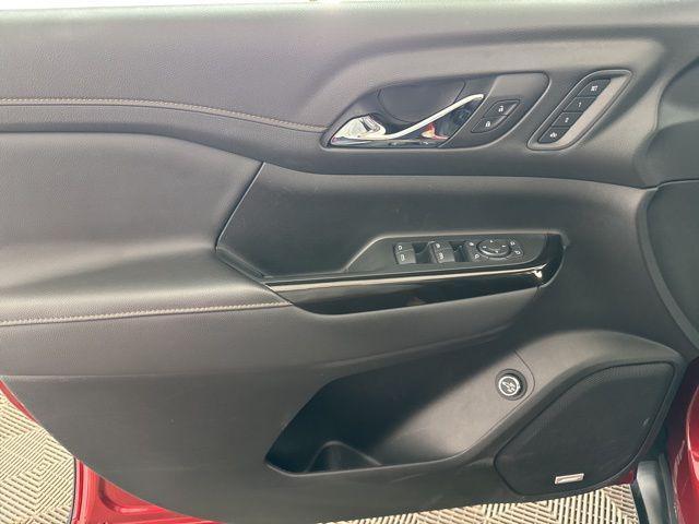 used 2023 GMC Acadia car, priced at $28,800