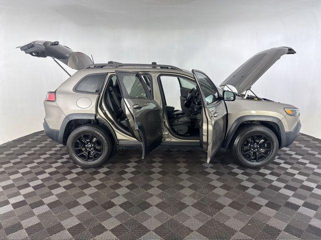 used 2019 Jeep Cherokee car, priced at $18,887