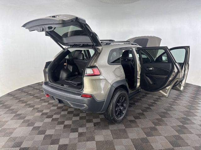 used 2019 Jeep Cherokee car, priced at $18,887