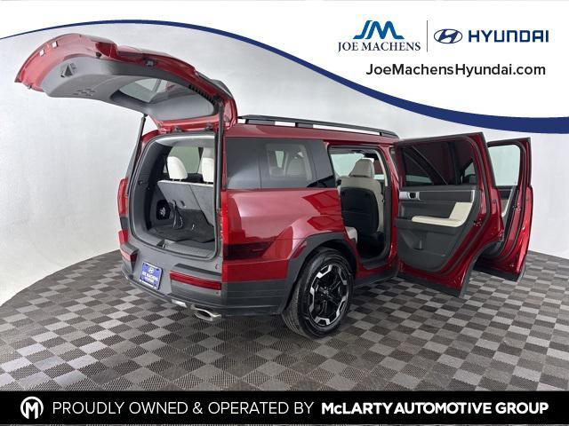 used 2025 Hyundai Santa Fe car, priced at $31,098