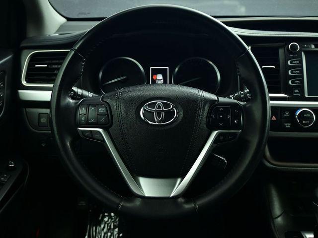 used 2018 Toyota Highlander car, priced at $21,777
