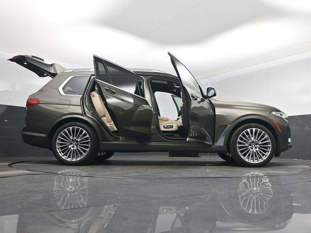 used 2021 BMW X7 car, priced at $37,333