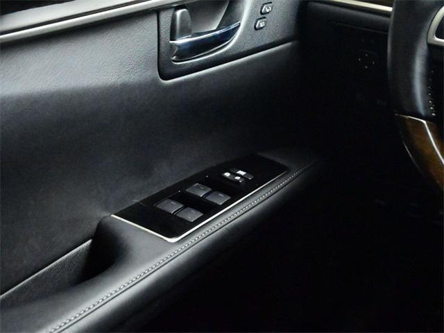 used 2016 Lexus ES 350 car, priced at $19,777