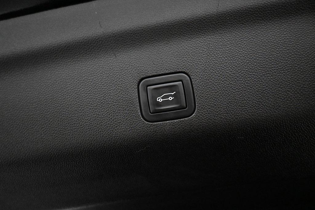 used 2023 Cadillac Escalade ESV car, priced at $73,900