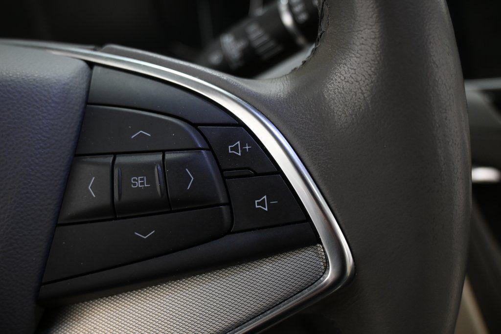 used 2020 Cadillac XT5 car, priced at $26,474