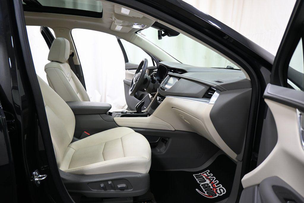 used 2020 Cadillac XT5 car, priced at $26,474