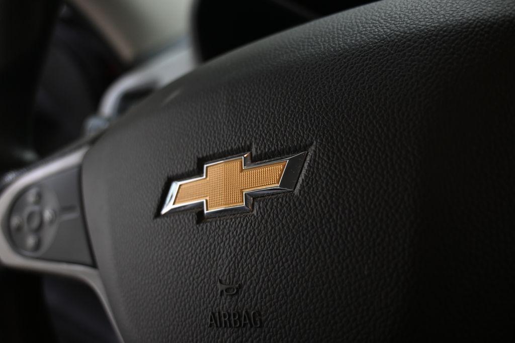 used 2015 Chevrolet Colorado car, priced at $12,900