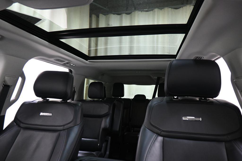 used 2025 Ford Expedition car, priced at $68,989