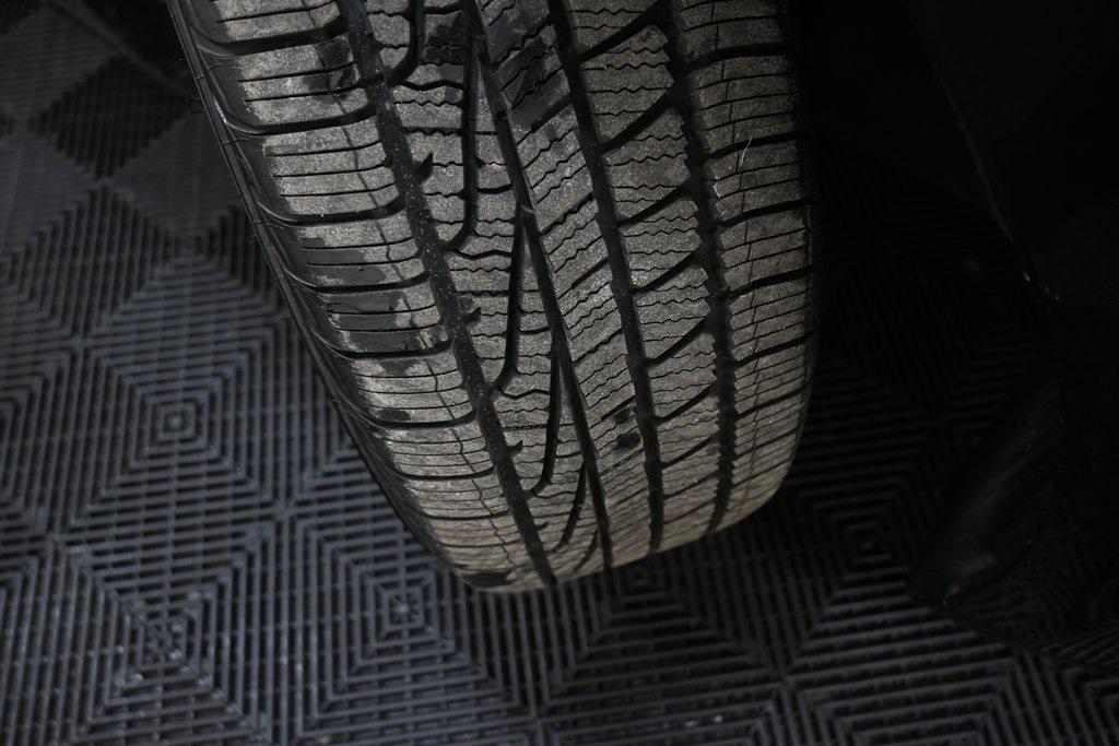 used 2014 Chevrolet Cruze car, priced at $13,989