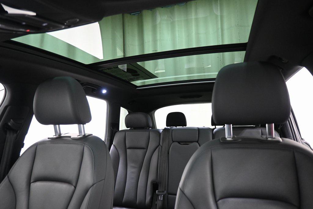 used 2021 Audi Q7 car, priced at $31,900