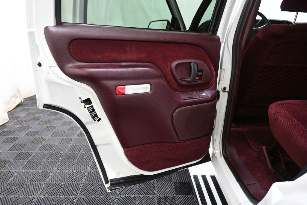 used 1995 Chevrolet Tahoe car, priced at $24,900