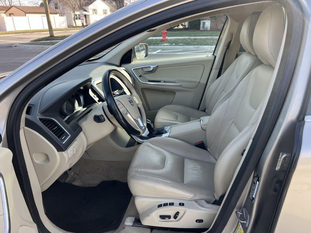 used 2016 Volvo XC60 car, priced at $8,977