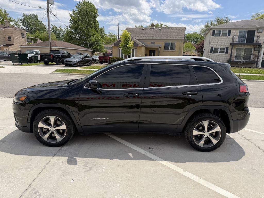 used 2020 Jeep Cherokee car, priced at $12,477
