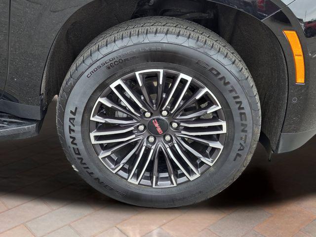 used 2025 GMC Yukon car, priced at $66,800