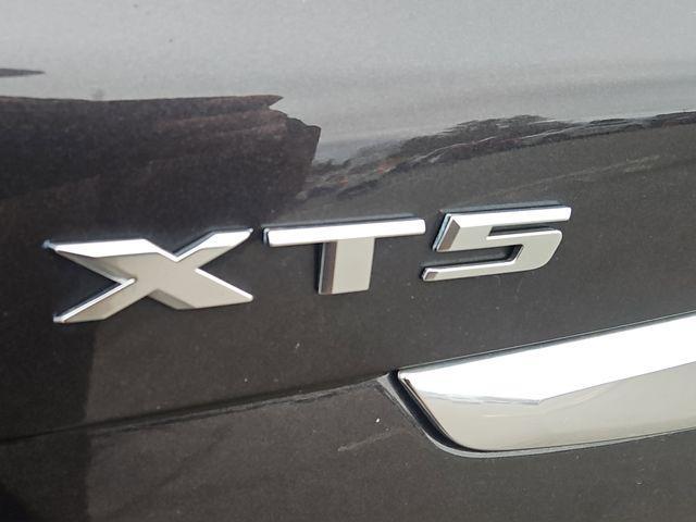 used 2017 Cadillac XT5 car, priced at $12,000