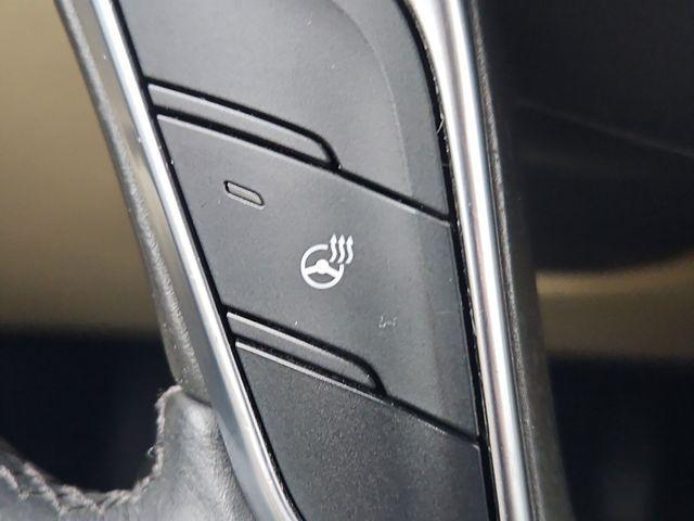 used 2017 Cadillac XT5 car, priced at $12,000