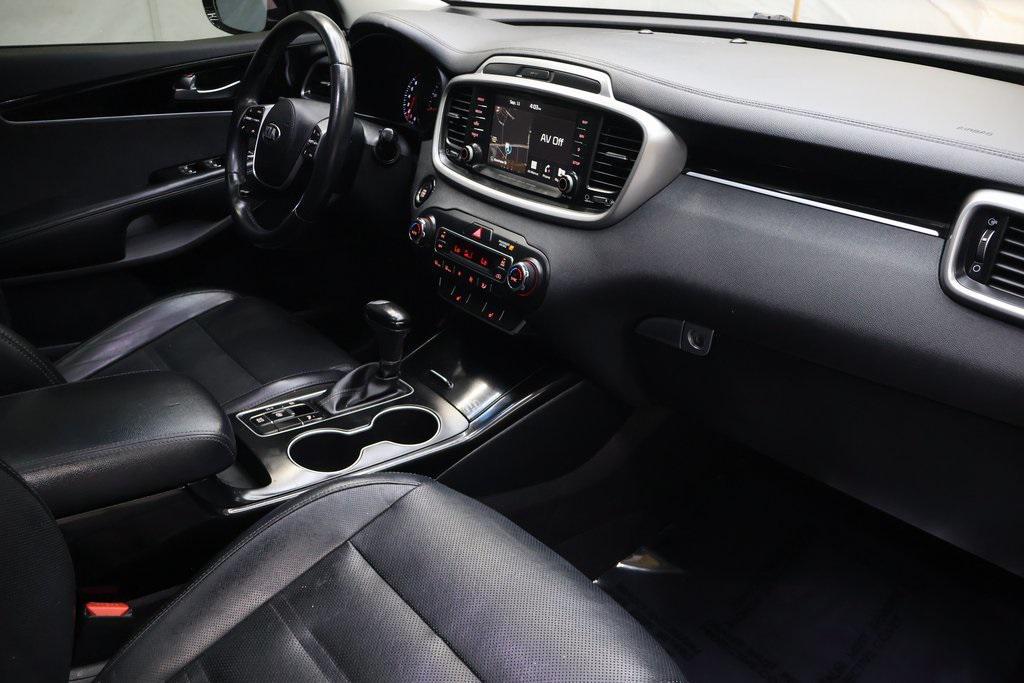used 2019 Kia Sorento car, priced at $17,995